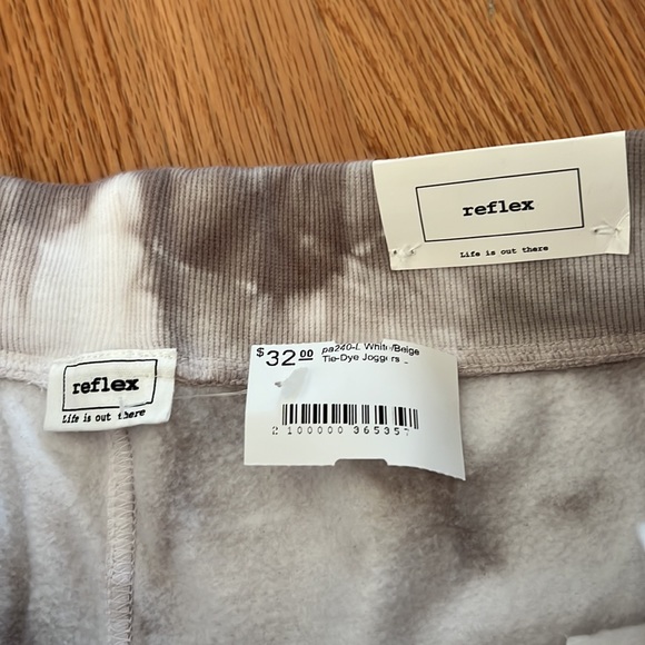 NWT Tye-Dye joggers - Picture 3 of 4